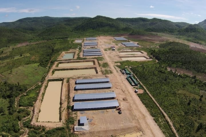 โรงเรือนสุกรรุ่นพันธุ์  – CP กัมพูชา